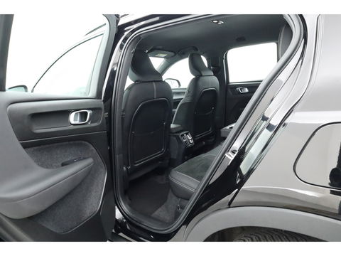 Volvo XC40 Recharge Plus | 70 kWh | 425 Km | ACC | Blis | Camera | Stoel & stuur Verwarming | Carplay |