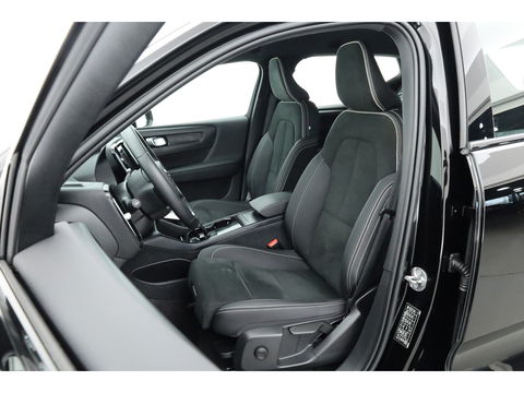 Volvo XC40 Recharge Plus | 70 kWh | 425 Km | ACC | Blis | Camera | Stoel & stuur Verwarming | Carplay |