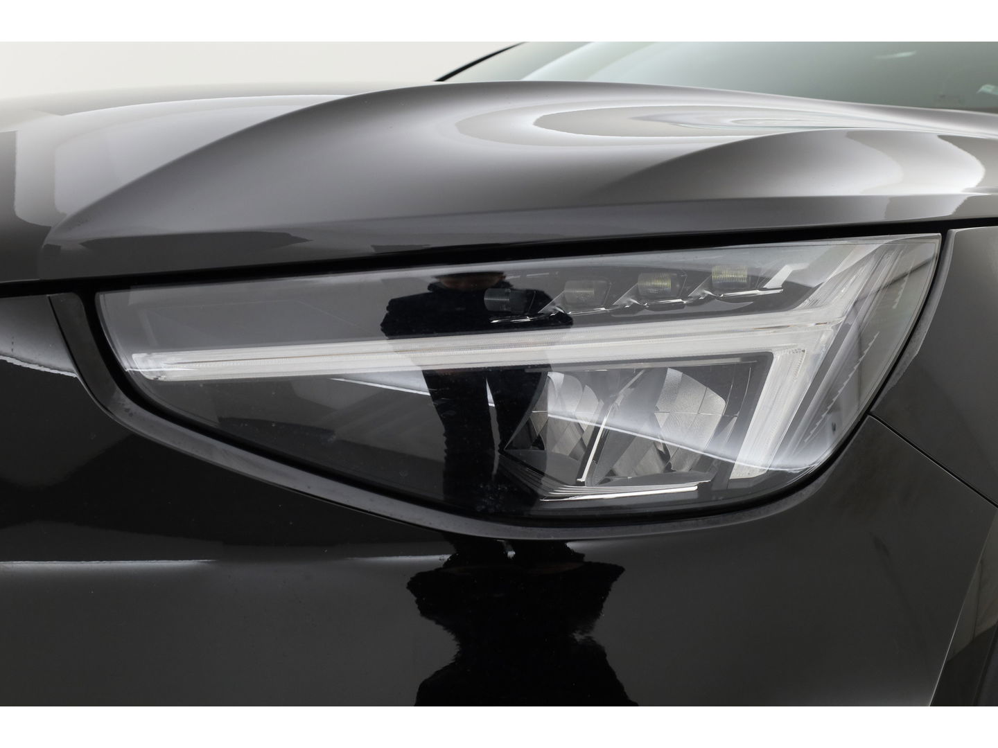 Volvo XC40 Recharge Plus | 70 kWh | 425 Km | ACC | Blis | Camera | Stoel & stuur Verwarming | Carplay |