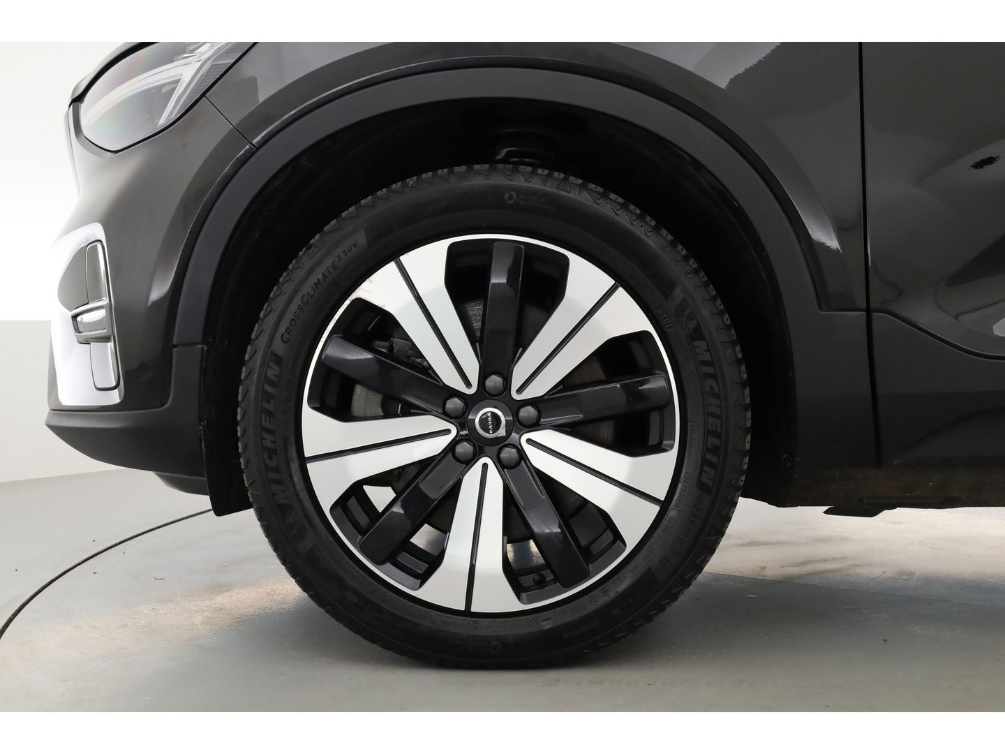 Volvo XC40 Recharge Plus | 70 kWh | 425 Km | ACC | Blis | Camera | Stoel & stuur Verwarming | Carplay |