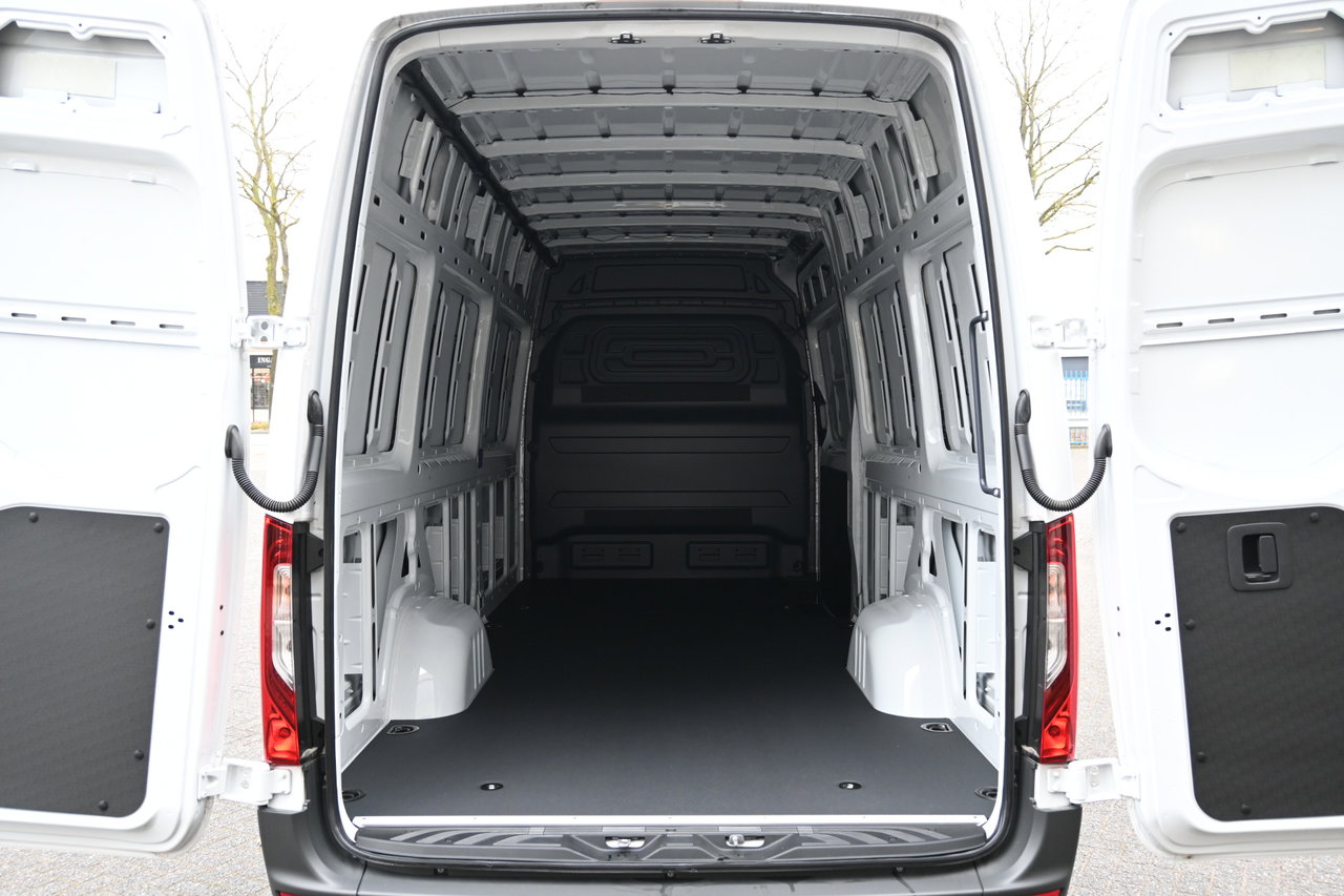 Mercedes-Benz eSprinter