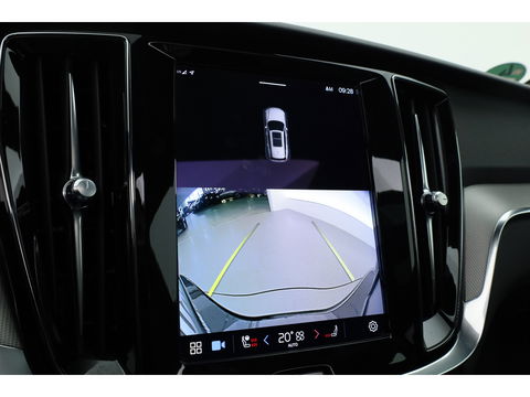 Volvo V60 2.0 T6 Plug-in hybrid AWD Plus Bright | Long Range | Pano-dak | Trekhaak | Sport stoelen | H&K Audio | 360 cam | AcC