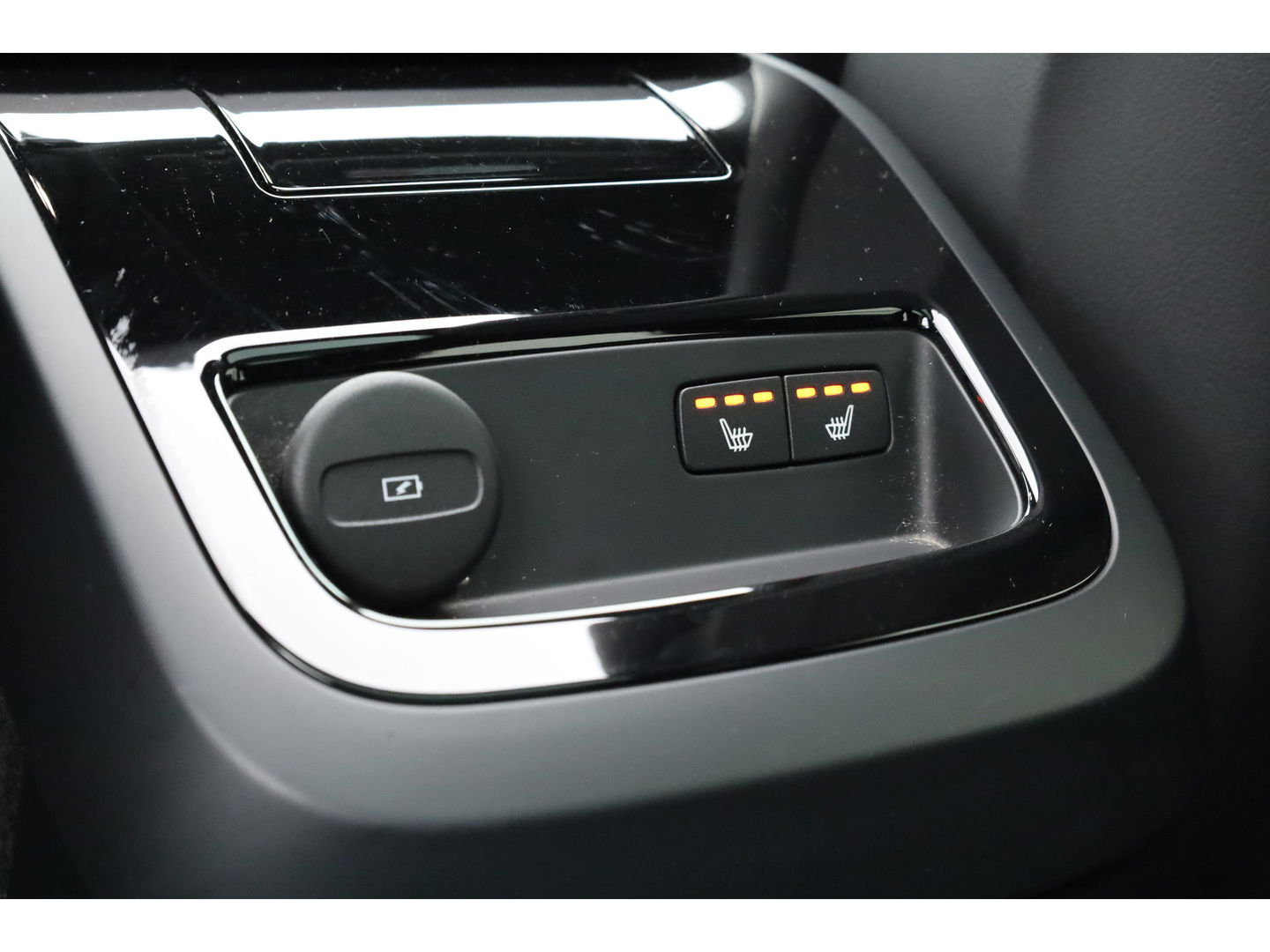 Volvo V60 2.0 T6 Plug-in hybrid AWD Plus Bright | Long Range | Pano-dak | Trekhaak | Sport stoelen | H&K Audio | 360 cam | AcC