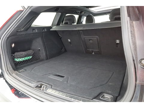 Volvo V60 2.0 T6 Plug-in hybrid AWD Plus Bright | Long Range | Pano-dak | Trekhaak | Sport stoelen | H&K Audio | 360 cam | AcC