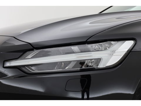 Volvo V60 2.0 T6 Plug-in hybrid AWD Plus Bright | Long Range | Pano-dak | Trekhaak | Sport stoelen | H&K Audio | 360 cam | AcC
