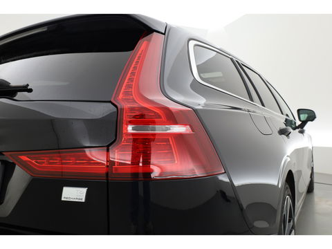 Volvo V60 2.0 T6 Plug-in hybrid AWD Plus Bright | Long Range | Pano-dak | Trekhaak | Sport stoelen | H&K Audio | 360 cam | AcC