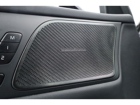Volvo V60 2.0 T6 Plug-in hybrid AWD Plus Bright | Long Range | Pano-dak | Trekhaak | Sport stoelen | H&K Audio | 360 cam | AcC