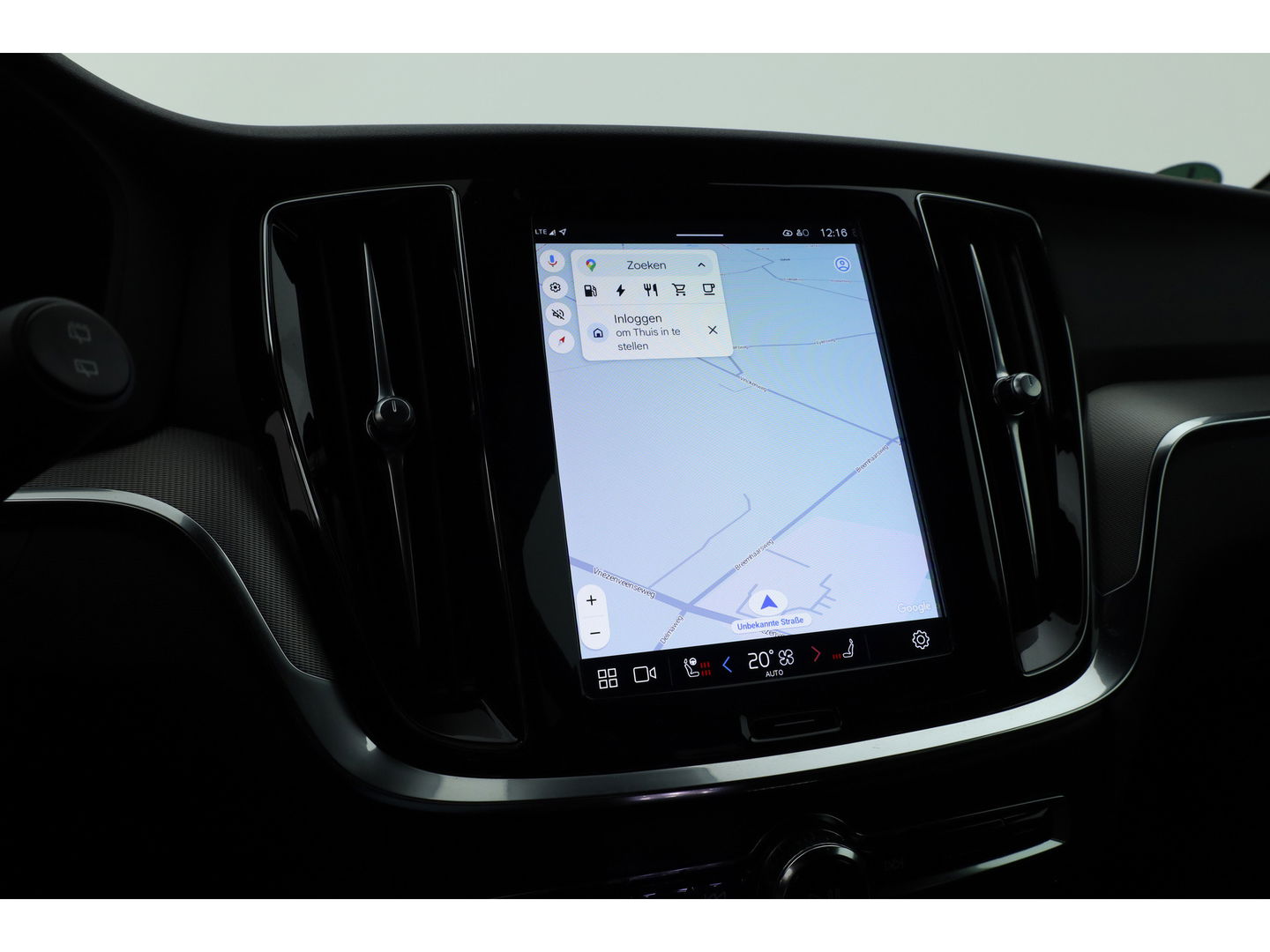 Volvo V60 2.0 T6 Plug-in hybrid AWD Plus Dark | Sportstoelen | ACC | Blis | stoel & stuur Verwarming | trekhaak | carplay |