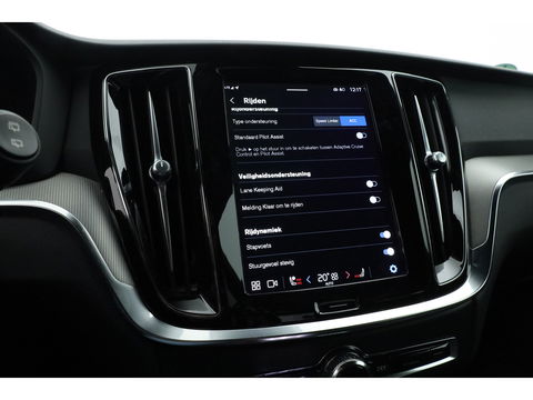 Volvo V60 2.0 T6 Plug-in hybrid AWD Plus Dark | Sportstoelen | ACC | Blis | stoel & stuur Verwarming | trekhaak | carplay |