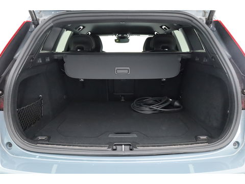 Volvo V60 2.0 T6 Plug-in hybrid AWD Plus Dark | Sportstoelen | ACC | Blis | stoel & stuur Verwarming | trekhaak | carplay |