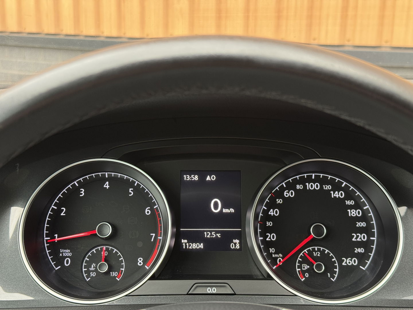 Volkswagen Golf 1.0 TSI Comfortline Business | Apple Carplay | Android Auto | Navigatie | Stoelverwarming | Massage Stoel | Adaptieve Cruise Control | DAB | Isofix | Front Assist |