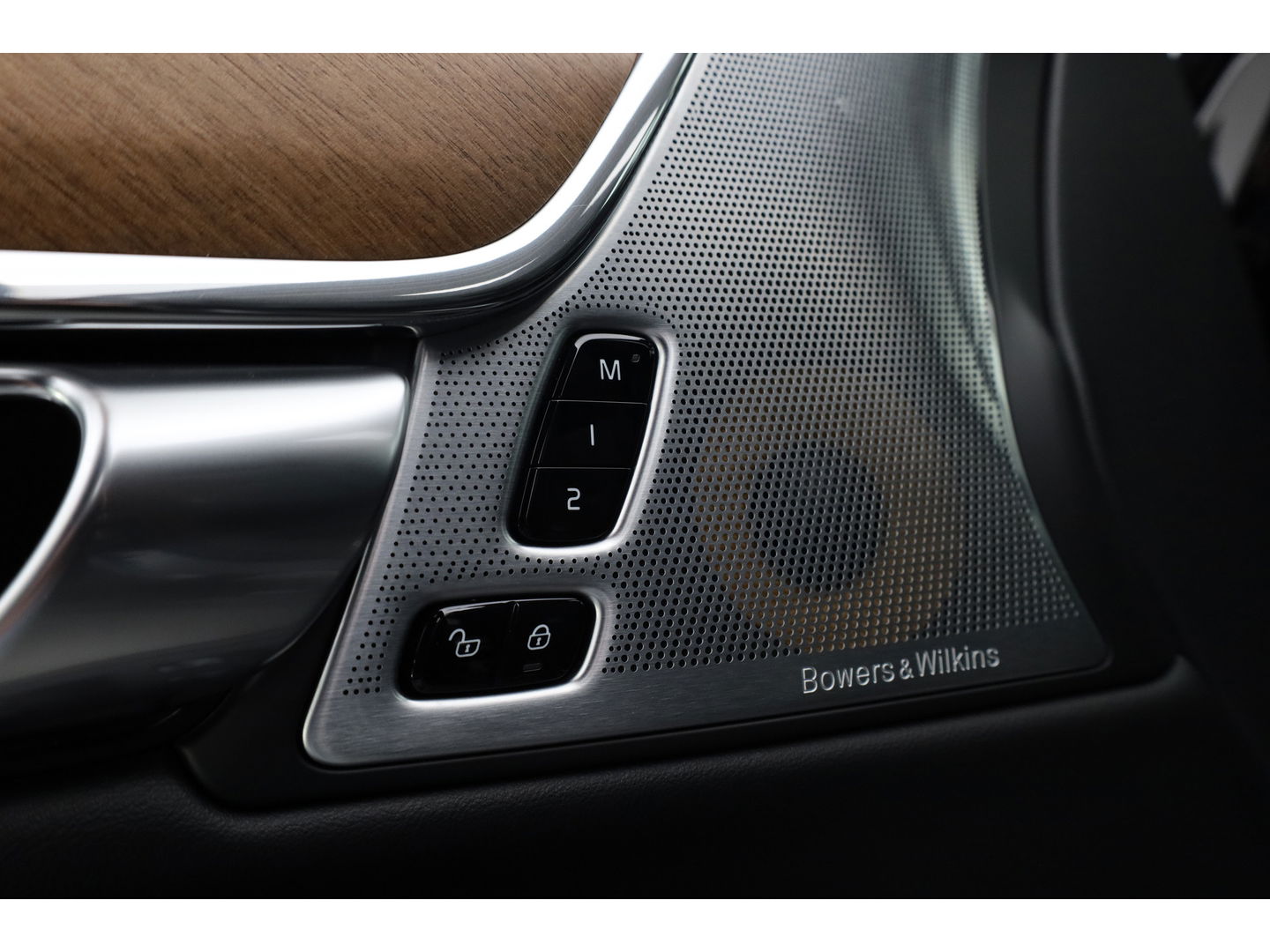 Volvo S90 2.0 T8 AWD Inscription | Polestar | Full Option | B&W audio | luchtvering | Schuifdak | massage | Trekhaak |