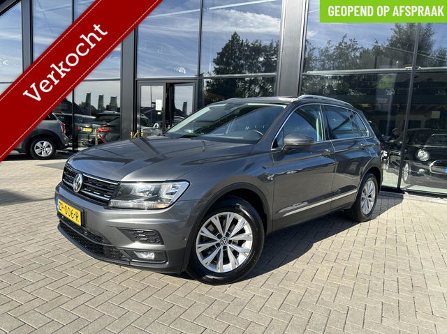 Volkswagen Tiguan - 1.5 TSI Comfortline |Pano|Stoelverwarming|ElekTrekhaak|ACC