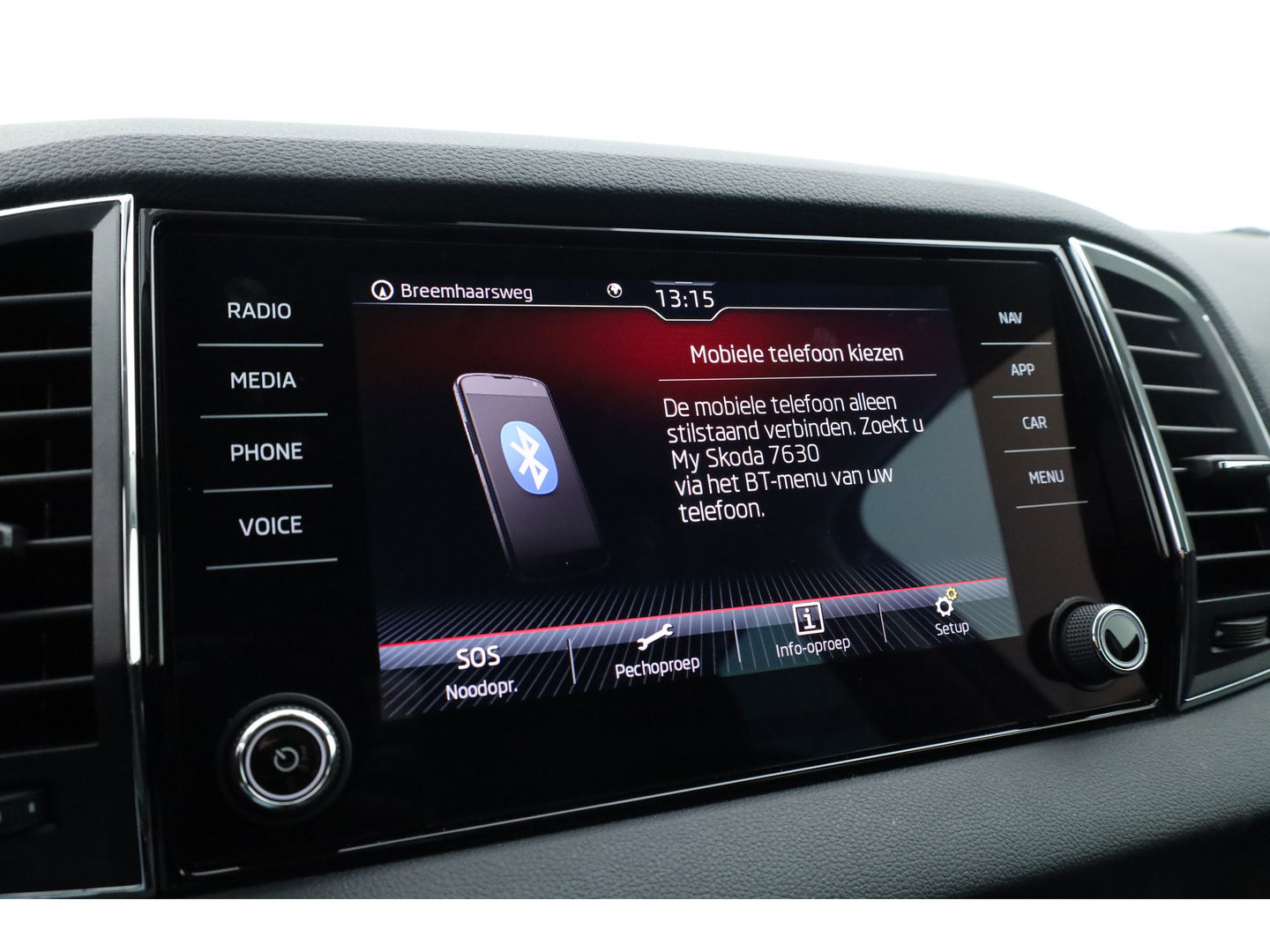 Škoda Karoq 1.5 TSI ACT Style DSG | Navi | Adapt. Cruise | Camera | Keyless | All Season | Apple CarPlay | Stoelverw.