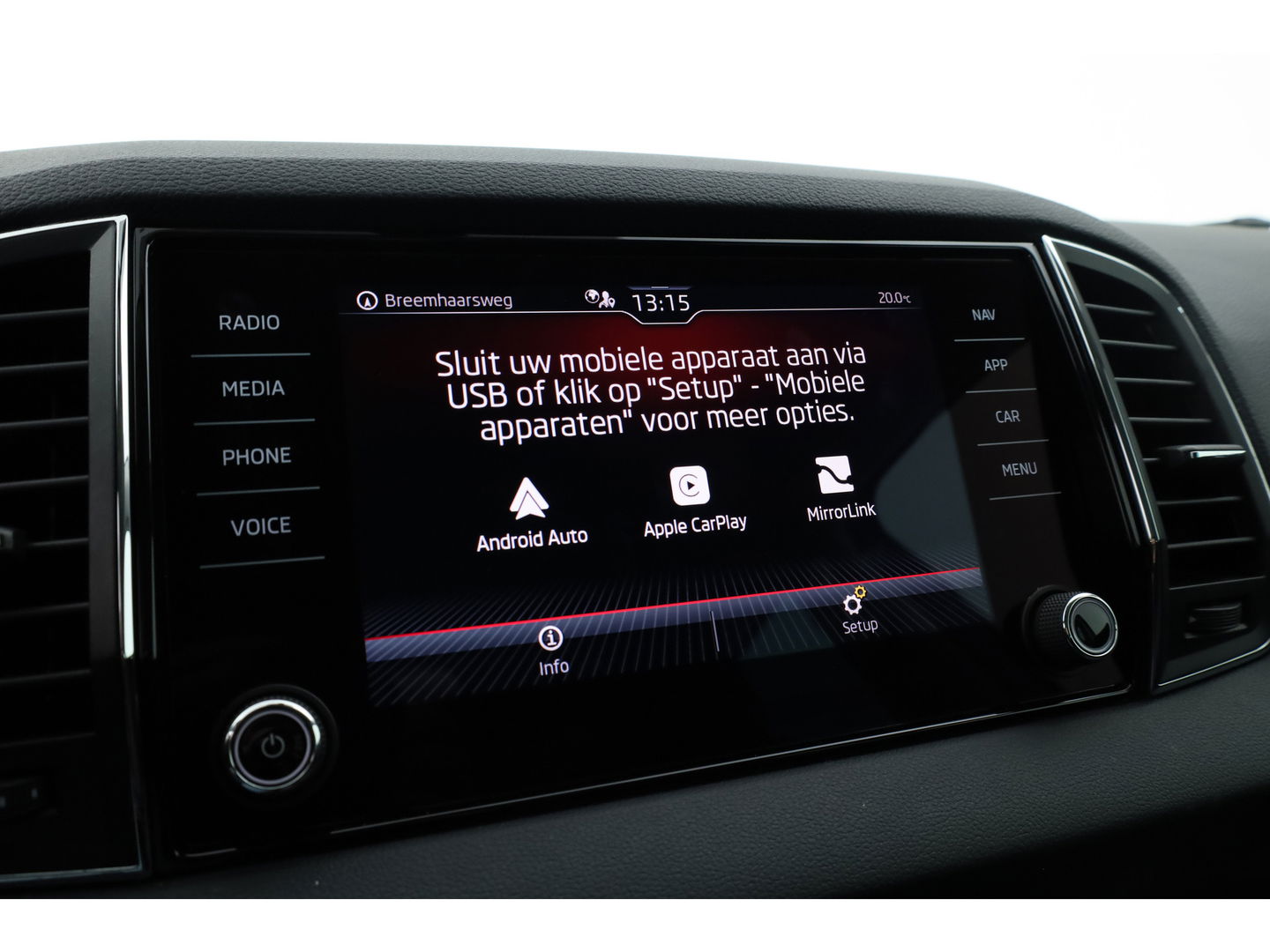 Škoda Karoq 1.5 TSI ACT Style DSG | Navi | Adapt. Cruise | Camera | Keyless | All Season | Apple CarPlay | Stoelverw.