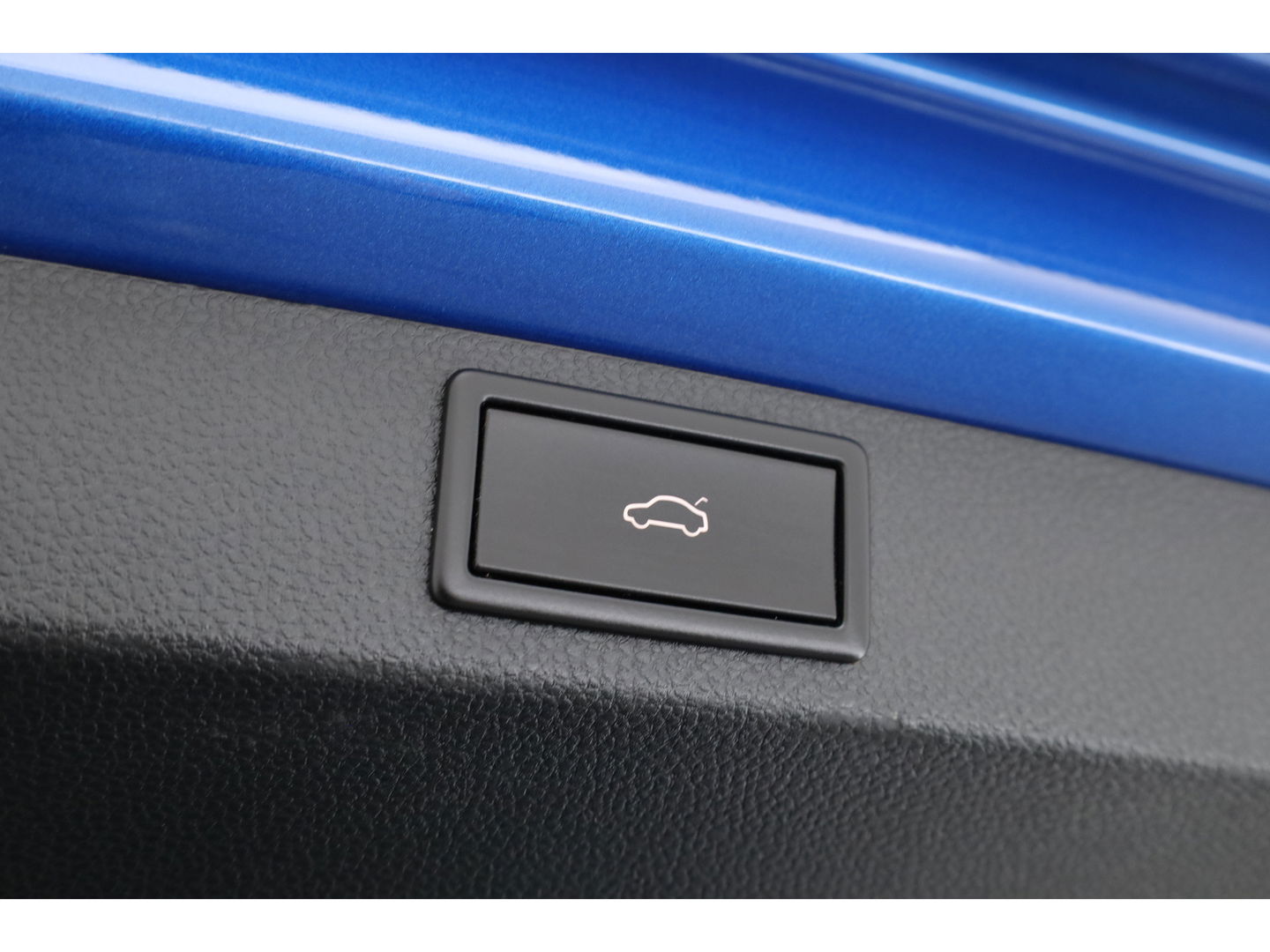 Škoda Karoq 1.5 TSI ACT Style DSG | Navi | Adapt. Cruise | Camera | Keyless | All Season | Apple CarPlay | Stoelverw.