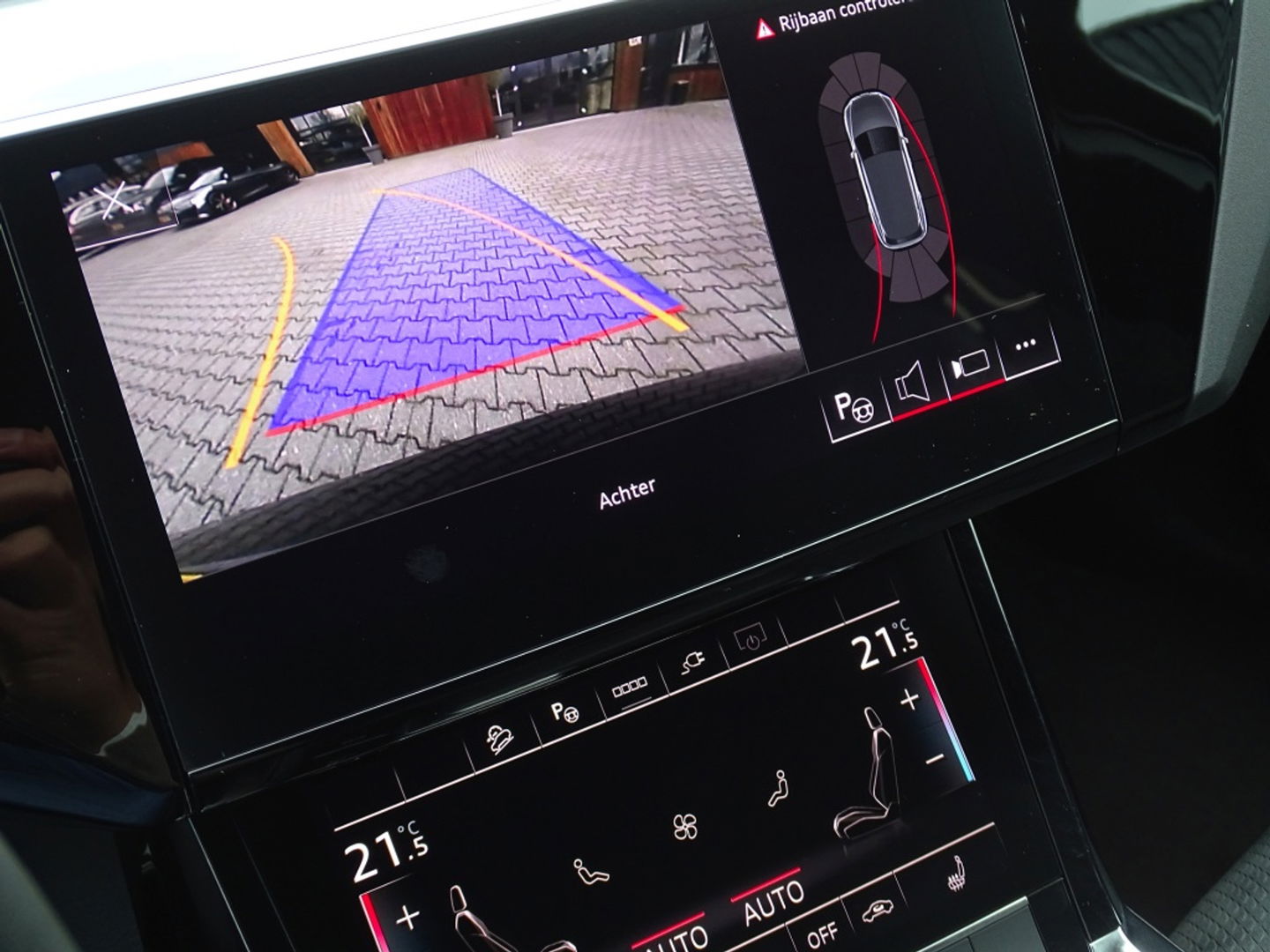 Audi Q8 e-tron 50 340PK Quattro / S-line / 360° / 2023