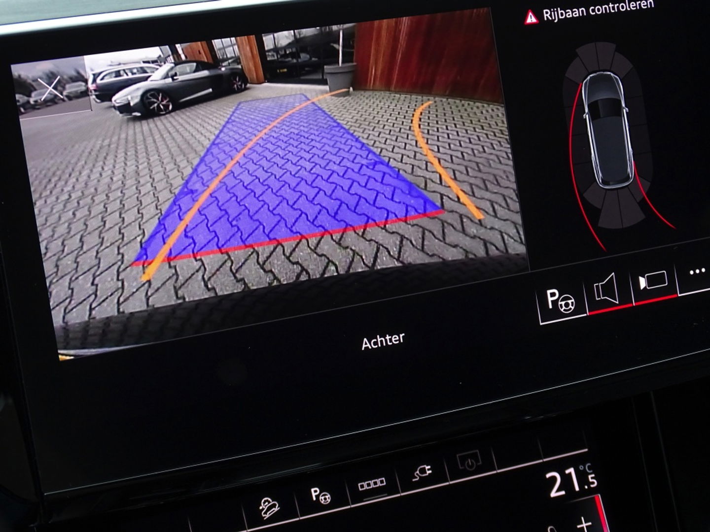 Audi Q8 e-tron 50 340PK Quattro / S-line / 360° / 2023