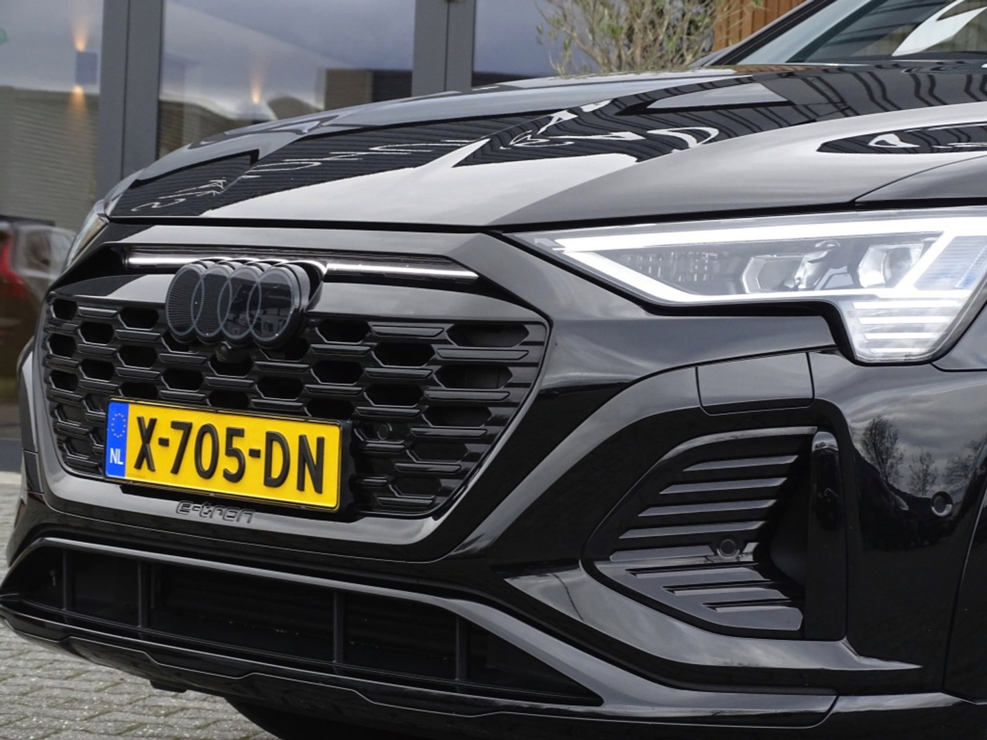 Audi Q8 e-tron 50 340PK Quattro / S-line / 360° / 2023