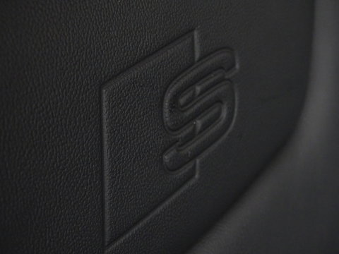 Audi Q8 e-tron 50 340PK Quattro / S-line / 360° / 2023