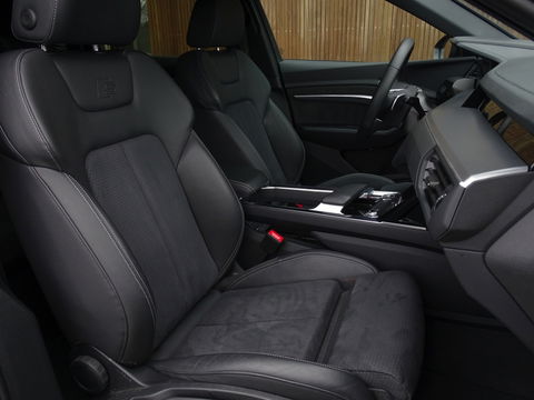 Audi Q8 e-tron 50 340PK Quattro / S-line / 360° / 2023