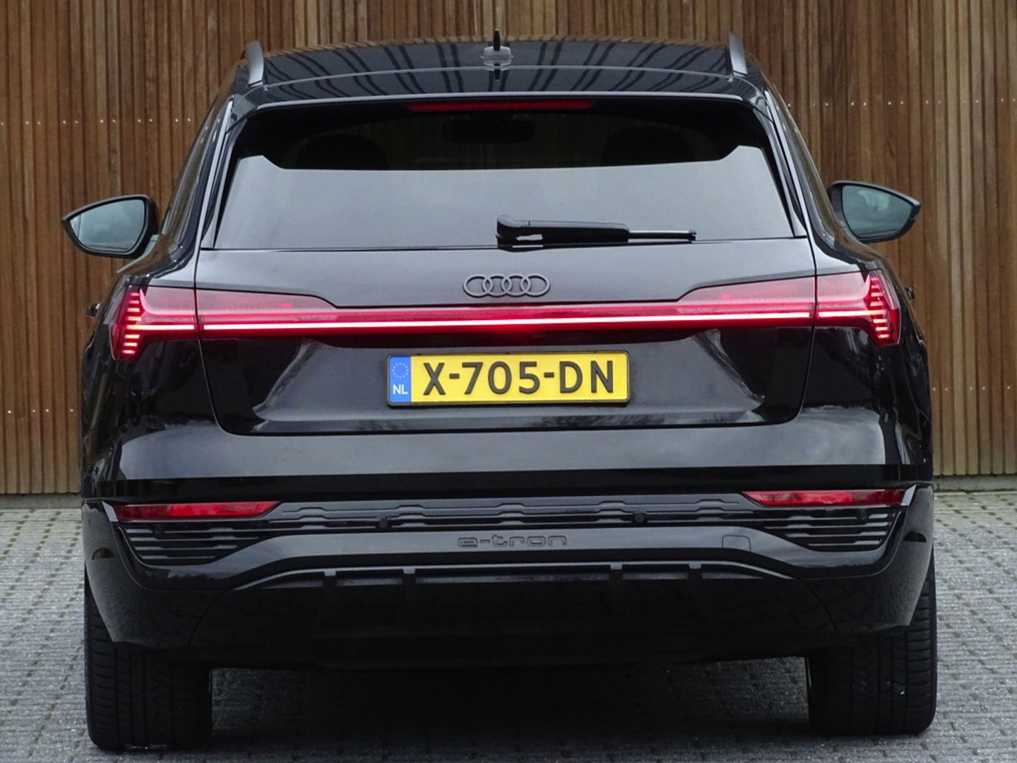 Audi Q8 e-tron 50 340PK Quattro / S-line / 360° / 2023