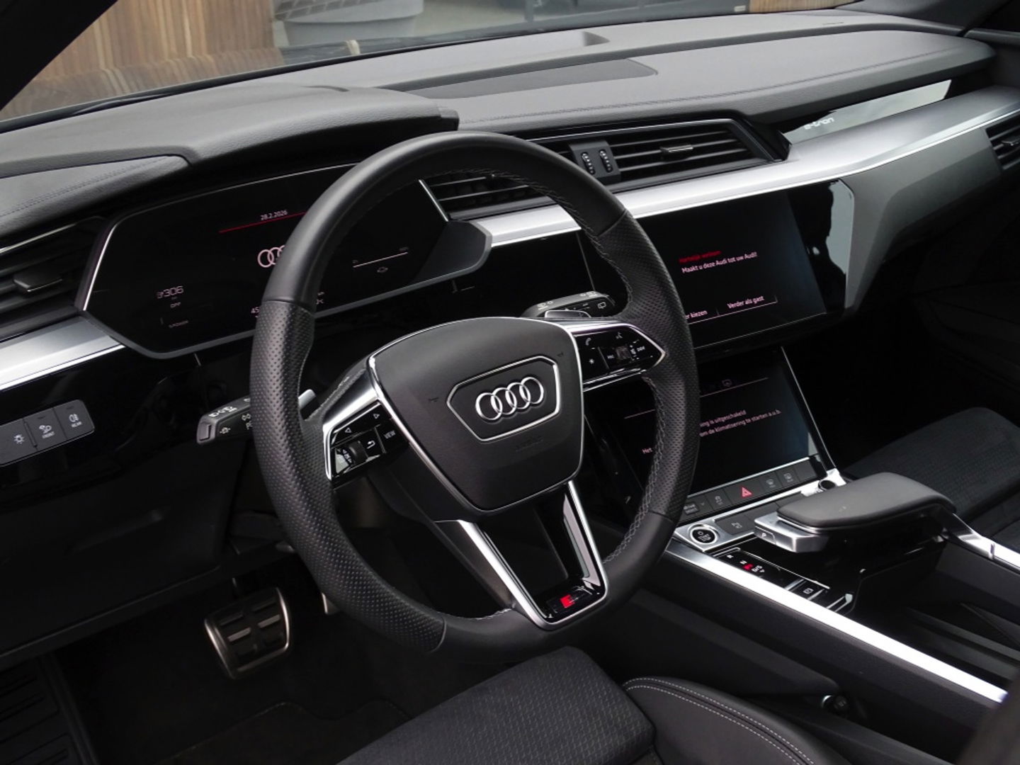 Audi Q8 e-tron 50 340PK Quattro / S-line / 360° / 2023