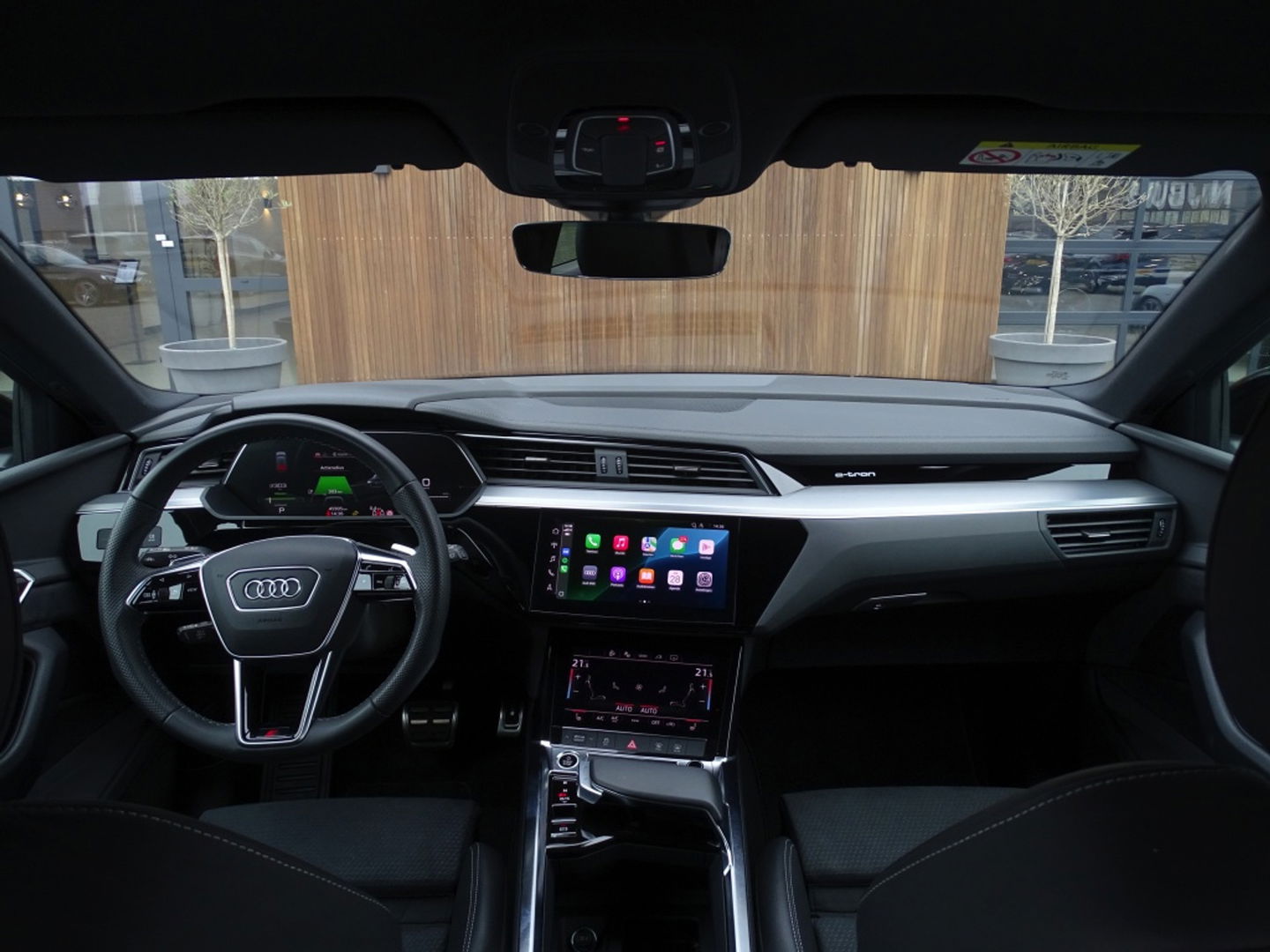 Audi Q8 e-tron 50 340PK Quattro / S-line / 360° / 2023