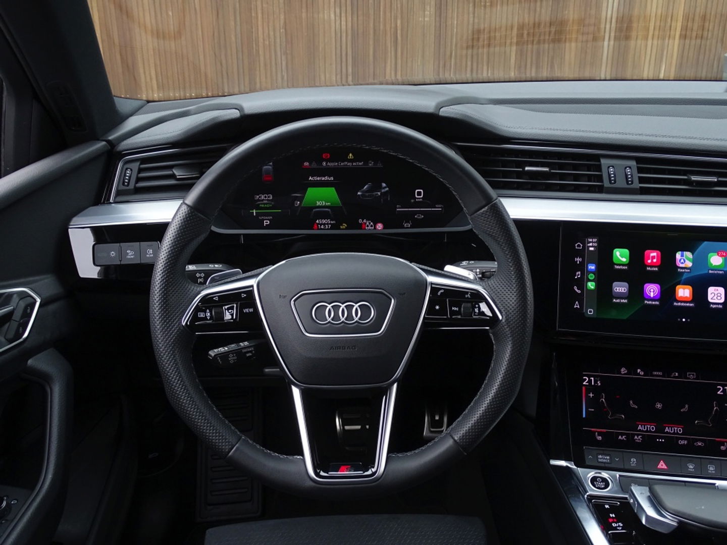 Audi Q8 e-tron 50 340PK Quattro / S-line / 360° / 2023