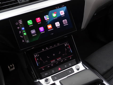 Audi Q8 e-tron 50 340PK Quattro / S-line / 360° / 2023