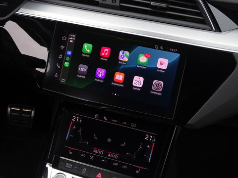 Audi Q8 e-tron 50 340PK Quattro / S-line / 360° / 2023