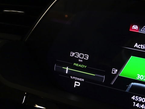 Audi Q8 e-tron 50 340PK Quattro / S-line / 360° / 2023