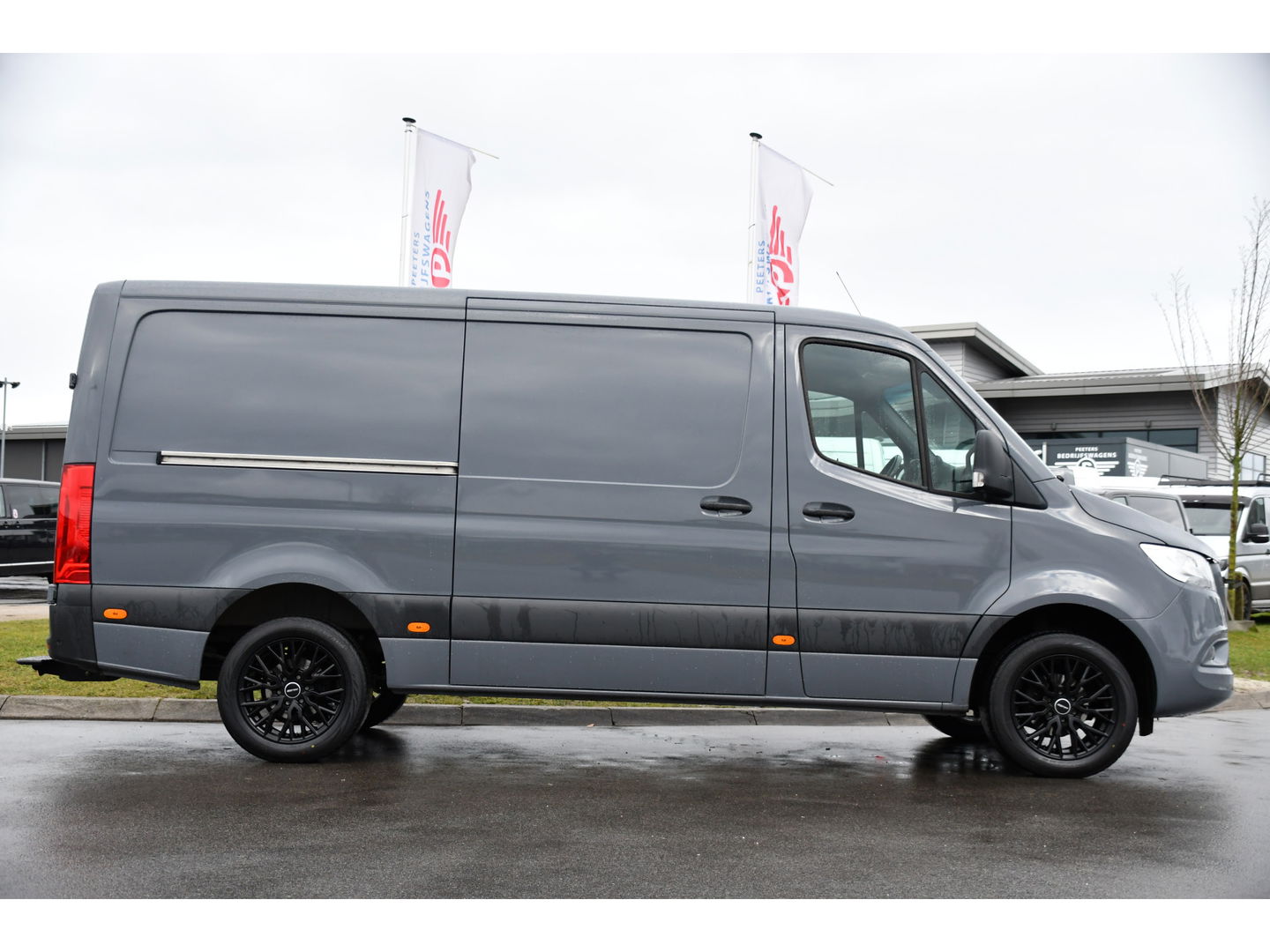 Mercedes-Benz Sprinter 315 1.9 CDI L2H1 RWD PB Edition Adaptieve Cruise, 360 Camera, Carplay, Standkachel, Leder, 150pk, Automaat, Trekhaak, Uniek!