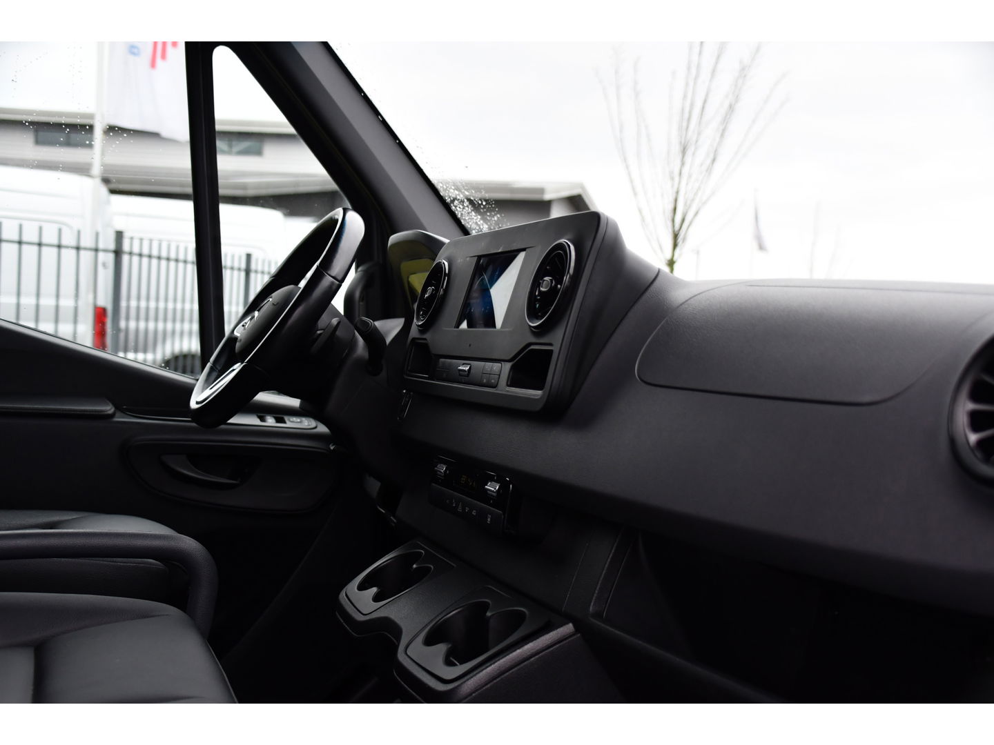 Mercedes-Benz Sprinter 315 1.9 CDI L2H1 RWD PB Edition Adaptieve Cruise, 360 Camera, Carplay, Standkachel, Leder, 150pk, Automaat, Trekhaak, Uniek!