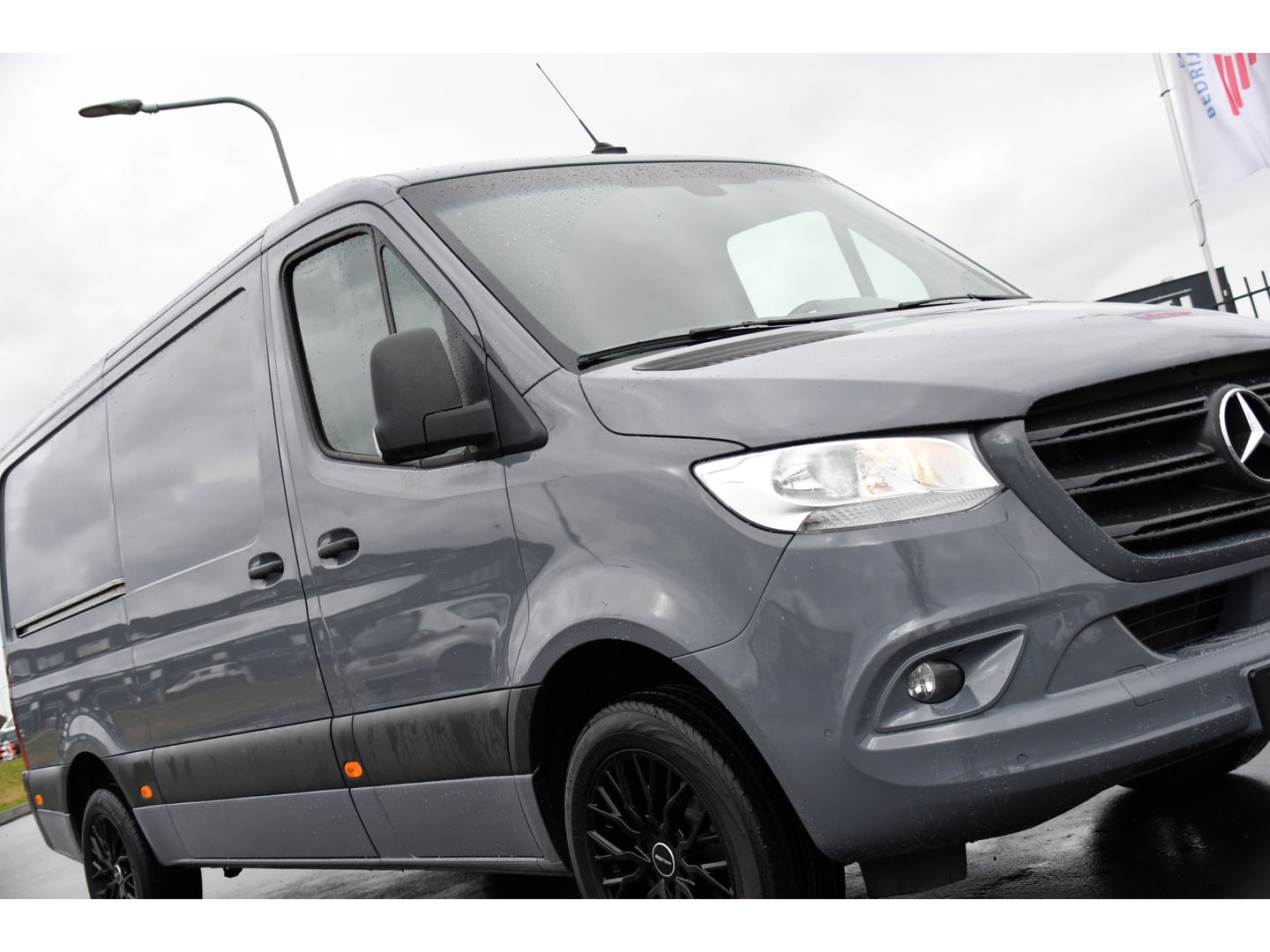 Mercedes-Benz Sprinter 315 1.9 CDI L2H1 RWD PB Edition Adaptieve Cruise, 360 Camera, Carplay, Standkachel, Leder, 150pk, Automaat, Trekhaak, Uniek!