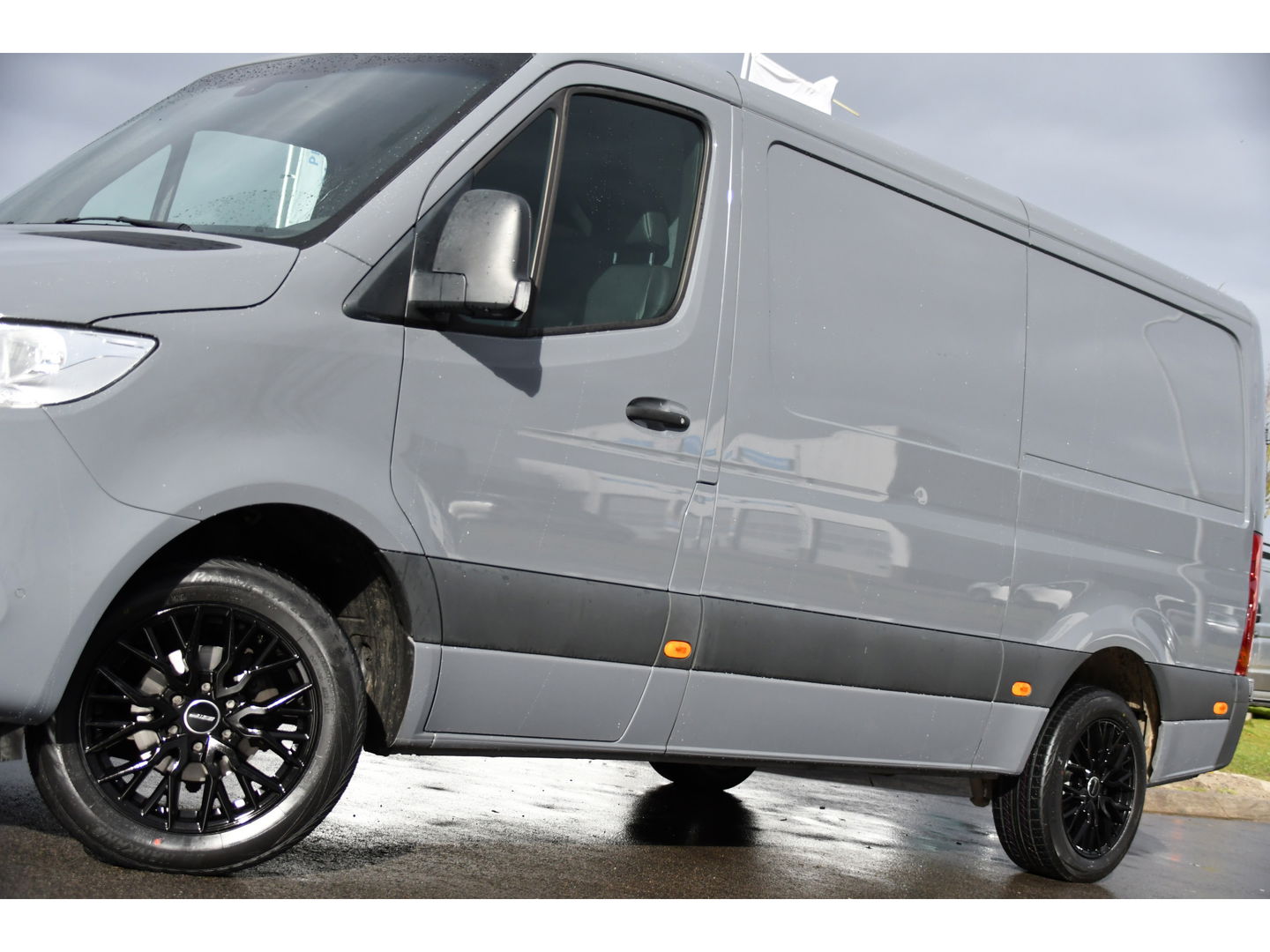 Mercedes-Benz Sprinter 315 1.9 CDI L2H1 RWD PB Edition Adaptieve Cruise, 360 Camera, Carplay, Standkachel, Leder, 150pk, Automaat, Trekhaak, Uniek!