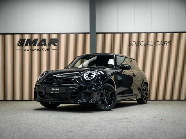 MINI 3-Deurs - Cooper C John Cooper Works M | Head-up | JCW | Stuurverwarming |Carplay | Stoelverwarming |
