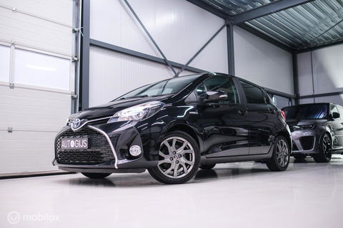 Toyota Yaris 1.5 Hybrid Dynamic | Panorama | Camera | Trekhaak | Winterset | NL auto NAP | Rijklaarprijs | Cruise |