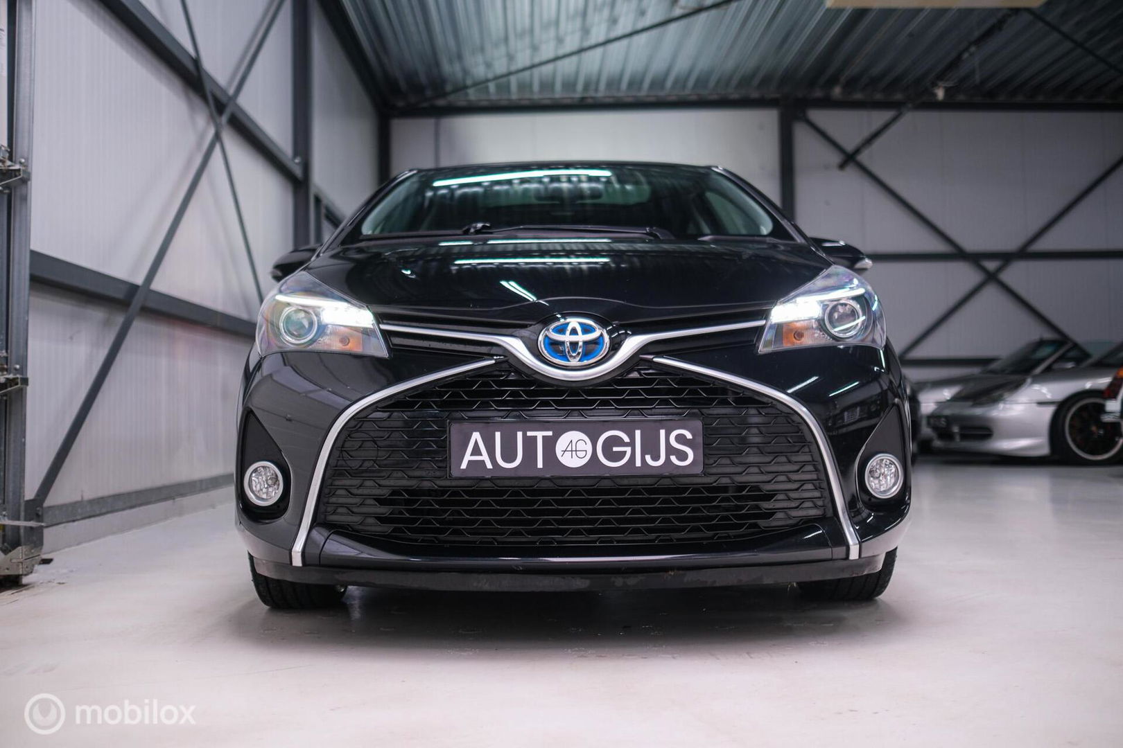 Toyota Yaris 1.5 Hybrid Dynamic | Panorama | Camera | Trekhaak | Winterset | NL auto NAP | Rijklaarprijs | Cruise |