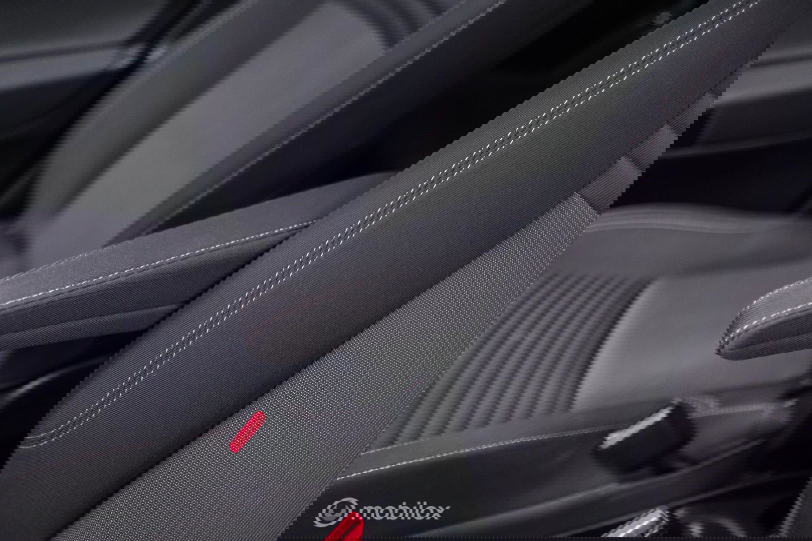 Toyota Yaris 1.5 Hybrid Dynamic | Panorama | Camera | Trekhaak | Winterset | NL auto NAP | Rijklaarprijs | Cruise |