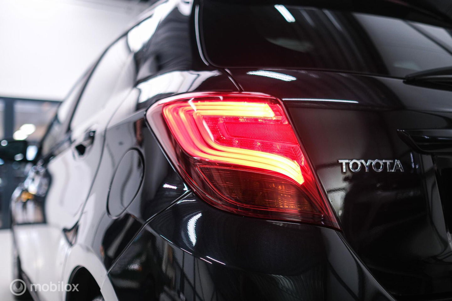 Toyota Yaris 1.5 Hybrid Dynamic | Panorama | Camera | Trekhaak | Winterset | NL auto NAP | Rijklaarprijs | Cruise |