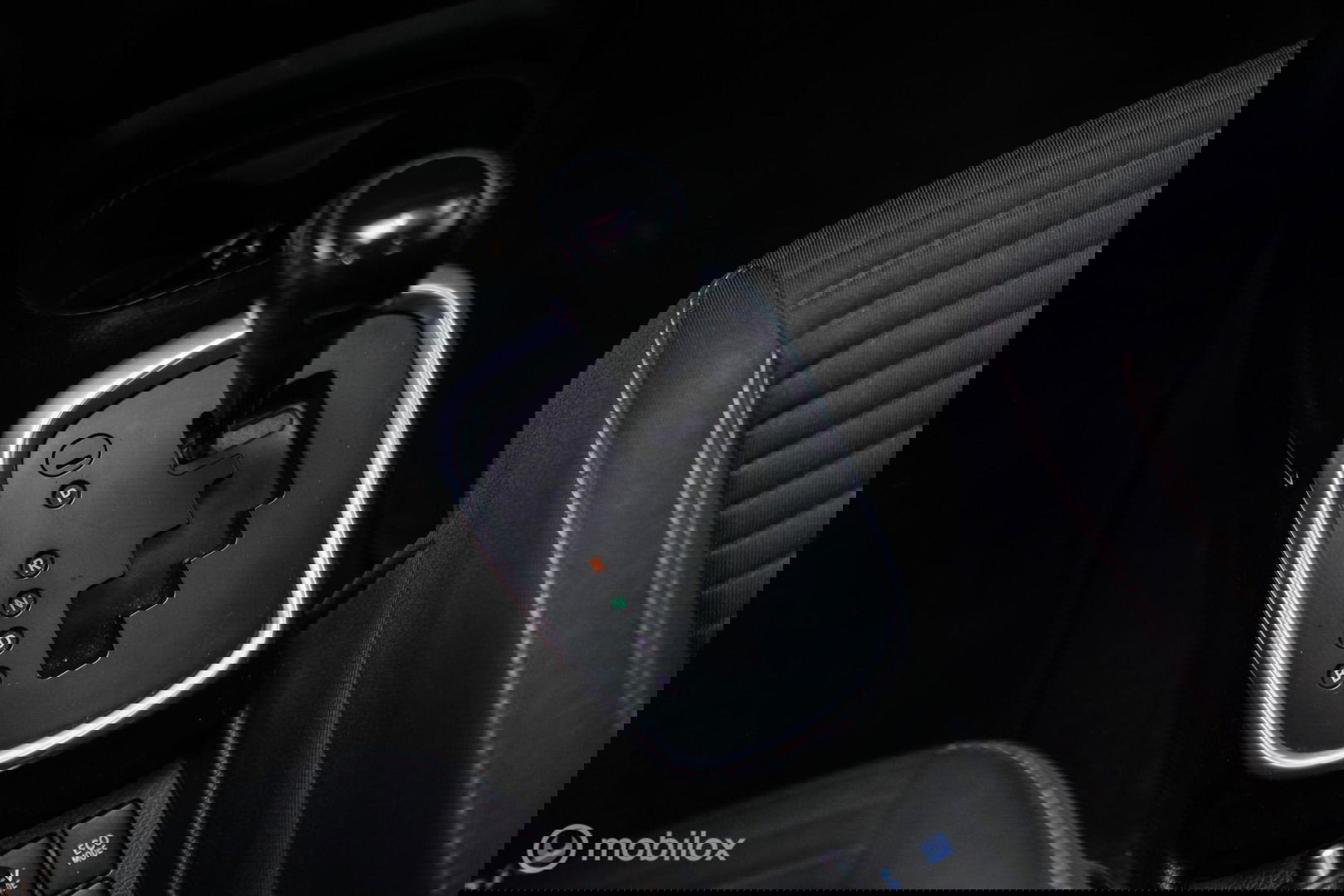 Toyota Yaris 1.5 Hybrid Dynamic | Panorama | Camera | Trekhaak | Winterset | NL auto NAP | Rijklaarprijs | Cruise |