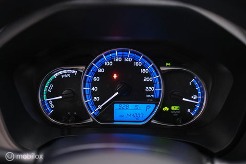 Toyota Yaris 1.5 Hybrid Dynamic | Panorama | Camera | Trekhaak | Winterset | NL auto NAP | Rijklaarprijs | Cruise |