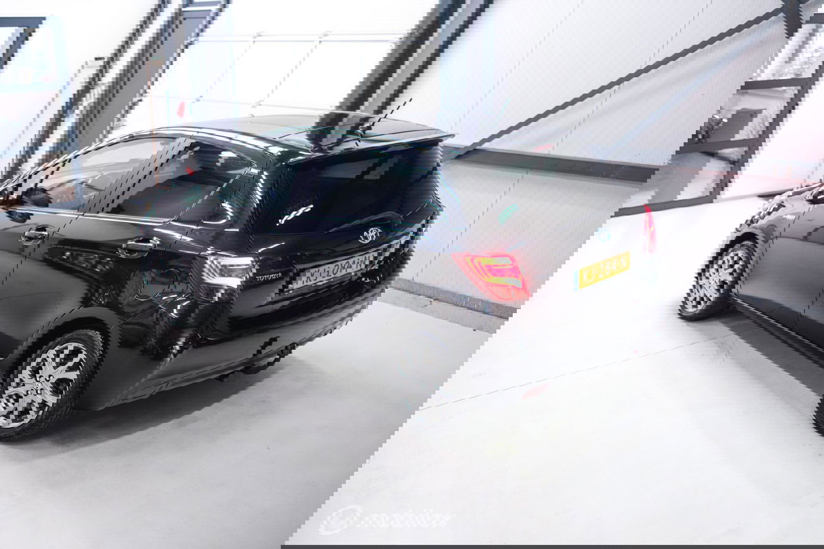 Toyota Yaris 1.5 Hybrid Dynamic | Panorama | Camera | Trekhaak | Winterset | NL auto NAP | Rijklaarprijs | Cruise |