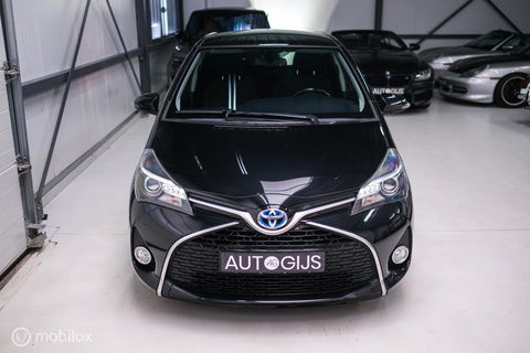 Toyota Yaris 1.5 Hybrid Dynamic | Panorama | Camera | Trekhaak | Winterset | NL auto NAP | Rijklaarprijs | Cruise |