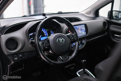 Toyota Yaris 1.5 Hybrid Dynamic | Panorama | Camera | Trekhaak | Winterset | NL auto NAP | Rijklaarprijs | Cruise |