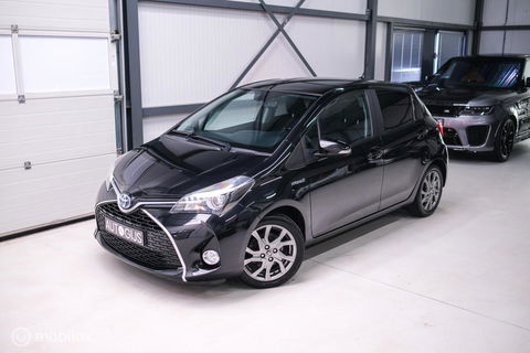 Toyota Yaris 1.5 Hybrid Dynamic | Panorama | Camera | Trekhaak | Winterset | NL auto NAP | Rijklaarprijs | Cruise |