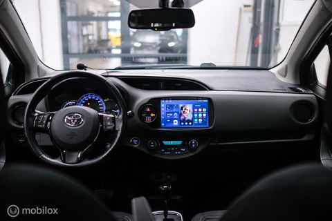 Toyota Yaris 1.5 Hybrid Dynamic | Panorama | Camera | Trekhaak | Winterset | NL auto NAP | Rijklaarprijs | Cruise |