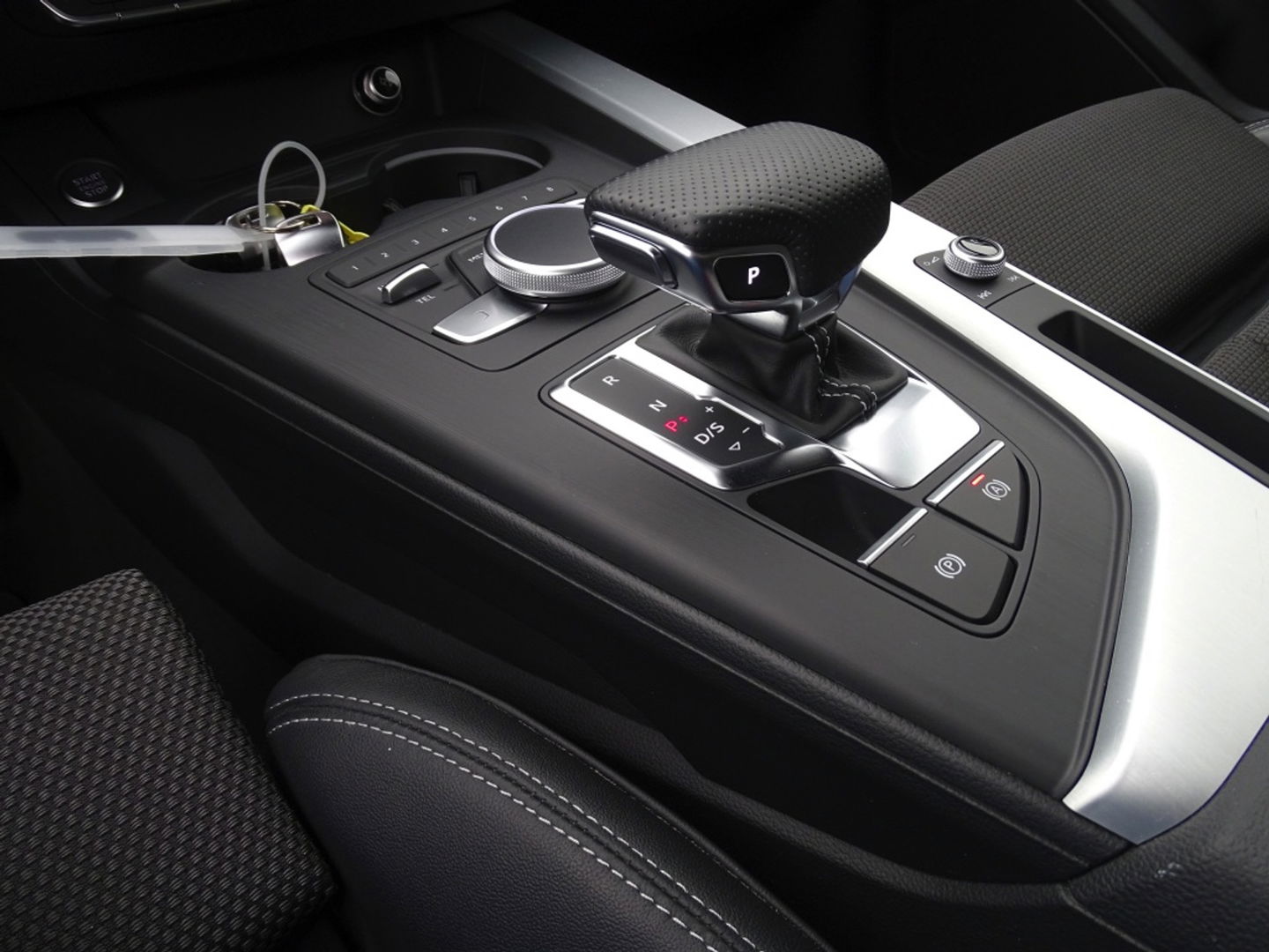 Audi A4 Avant 1.4 TFSI 150PK automaat. S-line S / S virtual dashboard / *NAP*