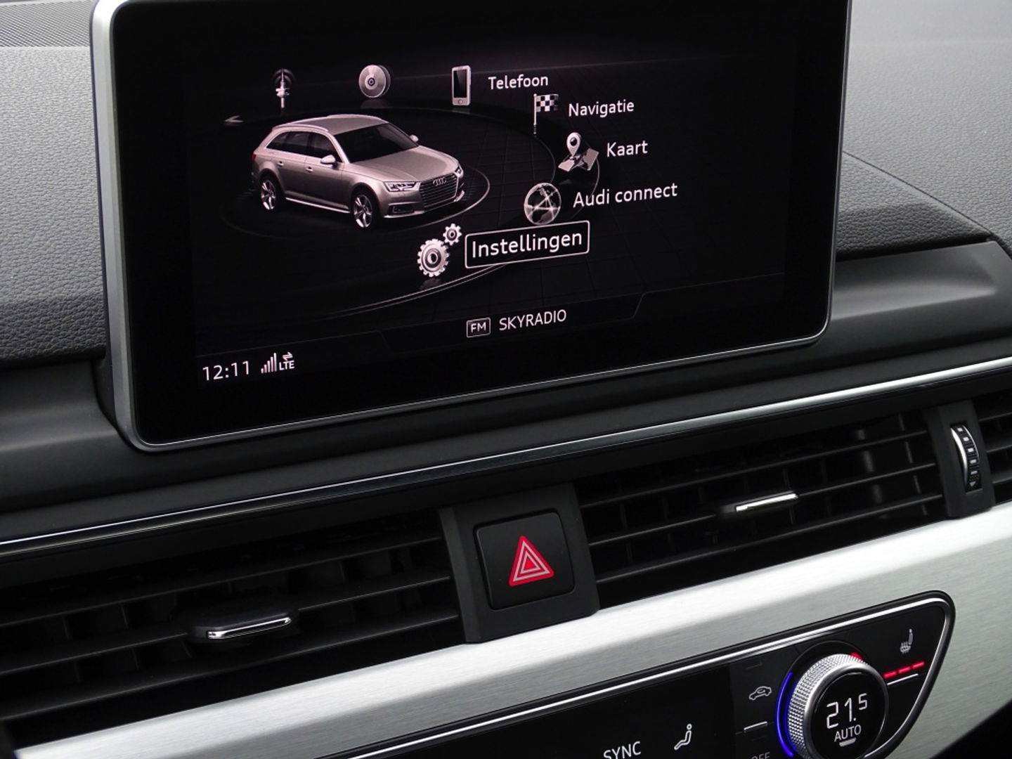 Audi A4 Avant 1.4 TFSI 150PK automaat. S-line S / S virtual dashboard / *NAP*